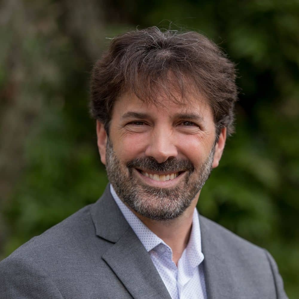 Headshot of Rabbi Gaines