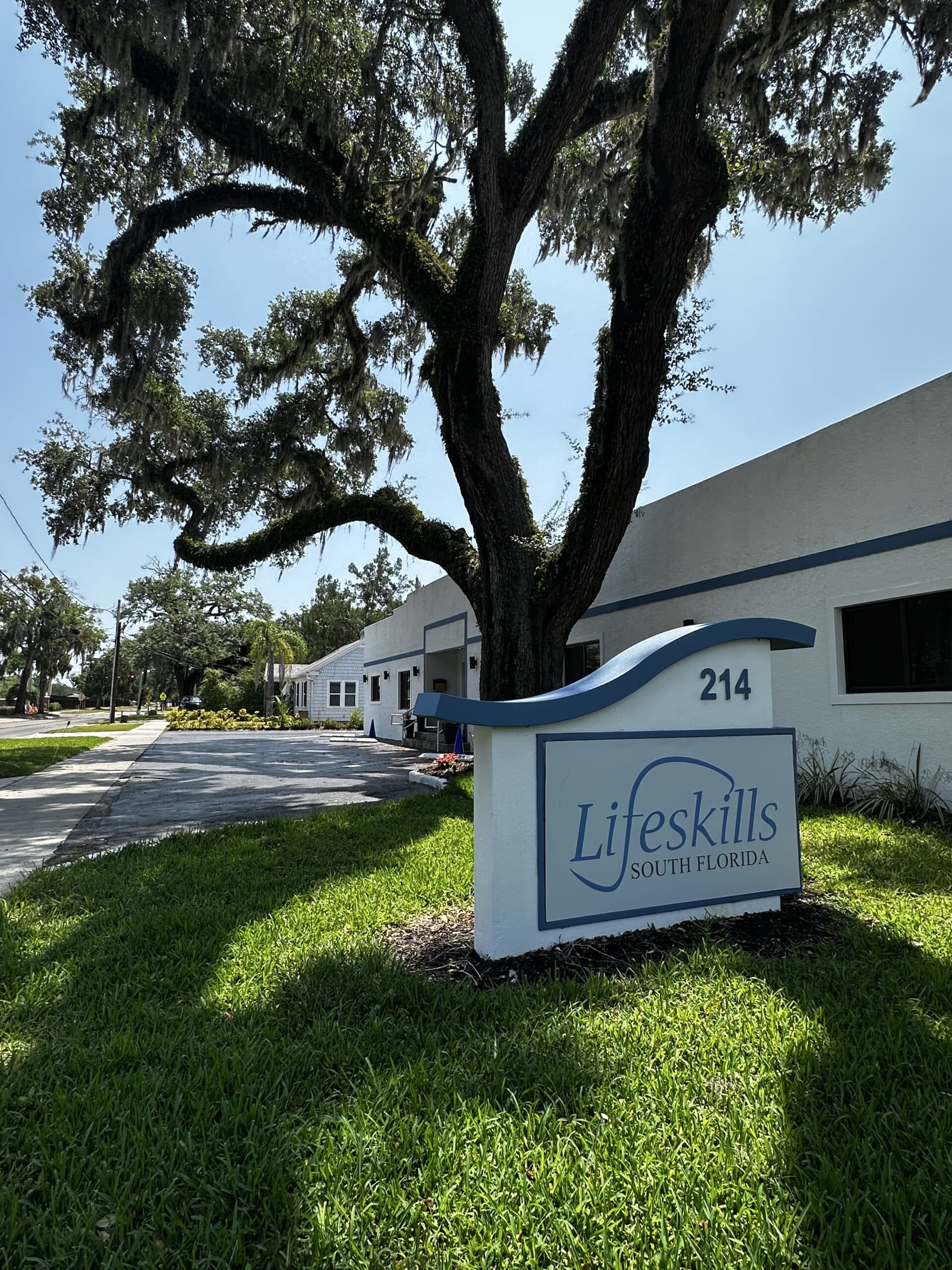 Lifeskills Outpatient Orlando OP front door